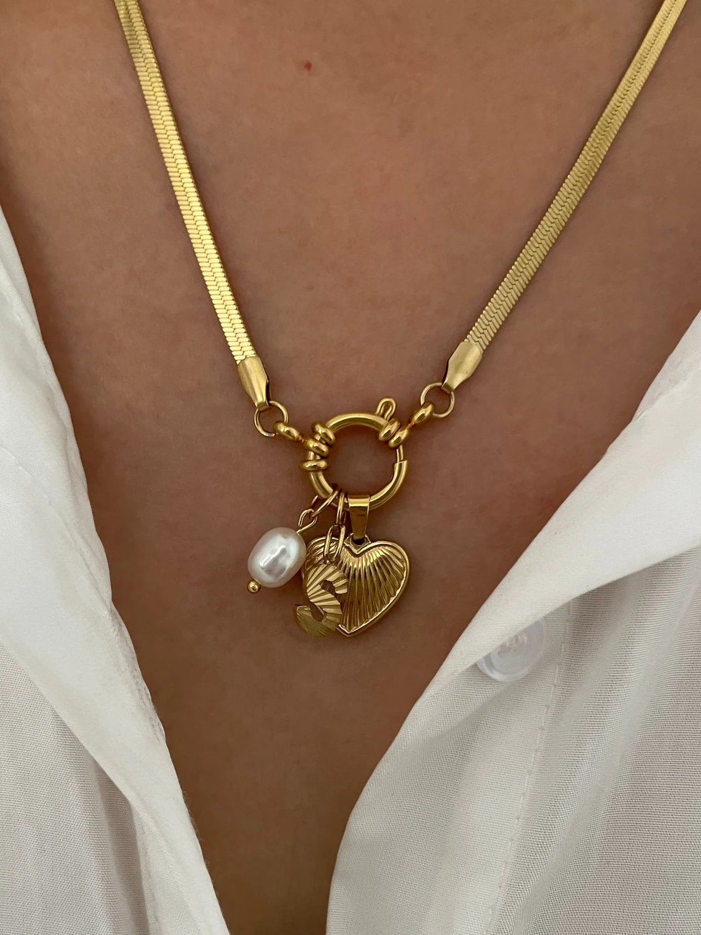 Peri'sbox Tarnish Free Fashion Unusual Jewelry Freshwater Pearl Heart Pendant Necklace for Women A choice of 26 Letters Pendants