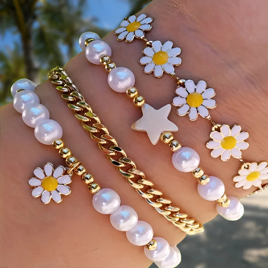 4pcs Vintage Daisy Flower Pendant Faux Pearl Bracelet Set for Women Bohemian Beaded Enamel Star Stackable Hand String Jewelry